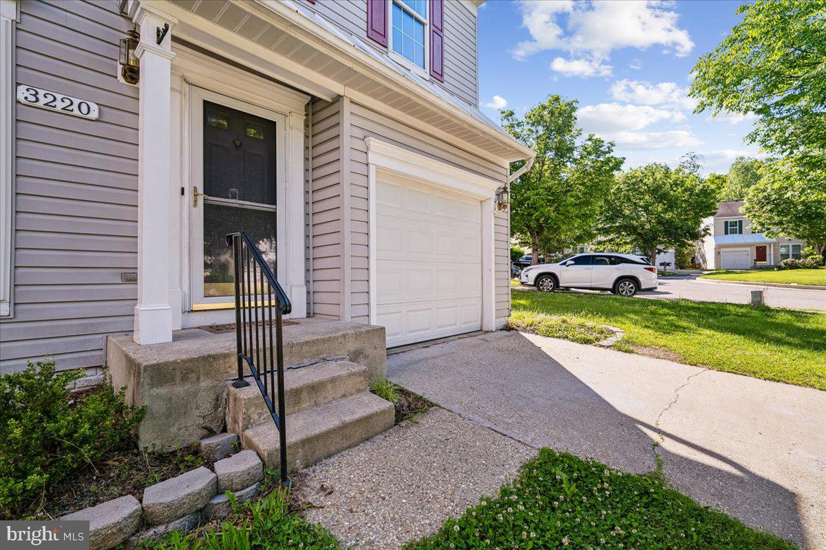 RUSSETT - Residential