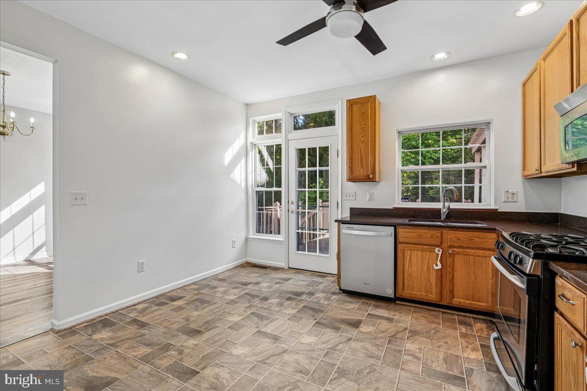 RUSSETT - Residential