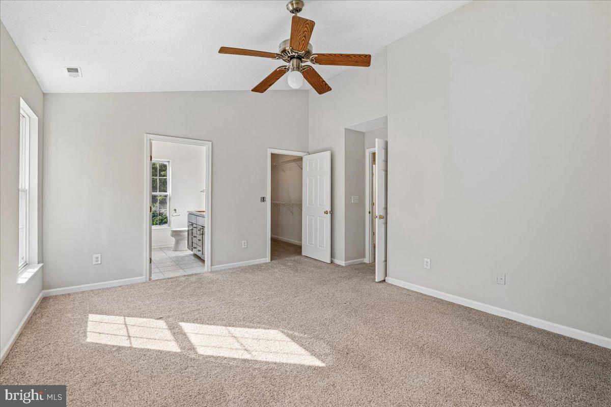 RUSSETT - Residential