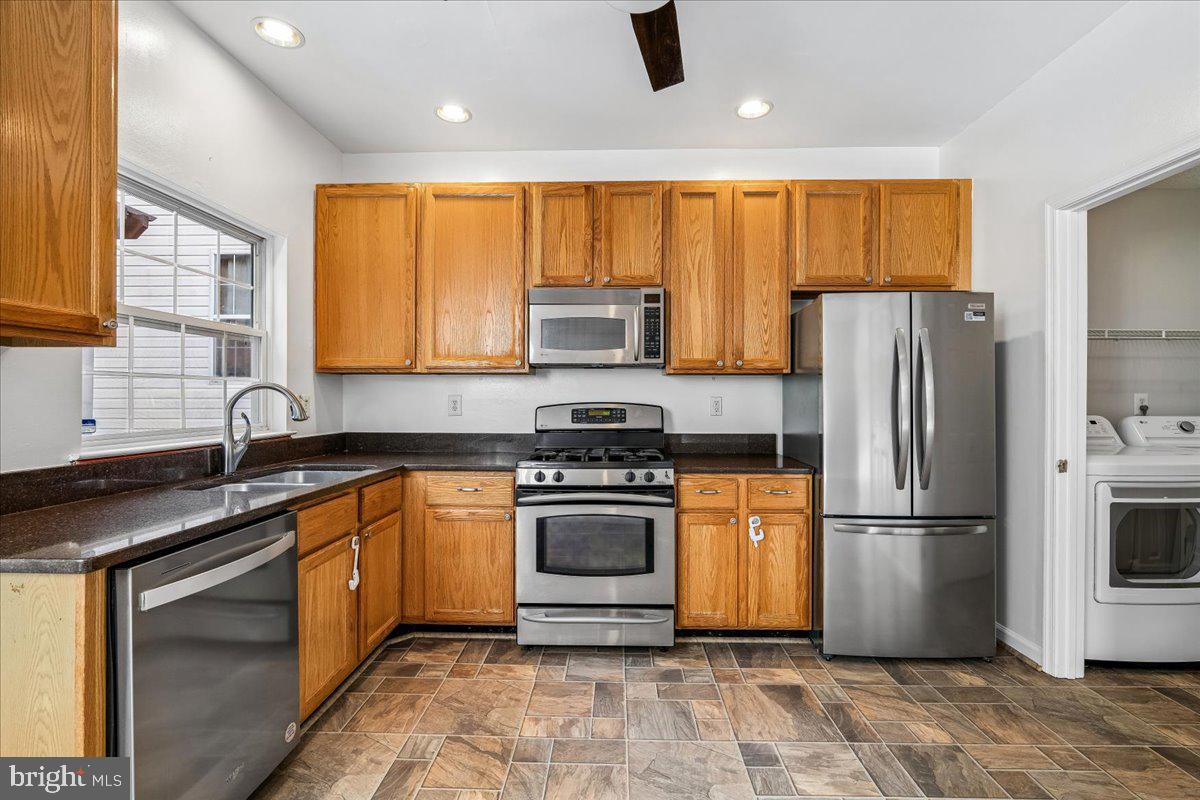 RUSSETT - Residential