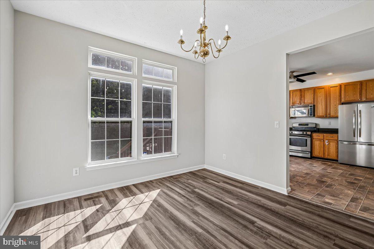RUSSETT - Residential