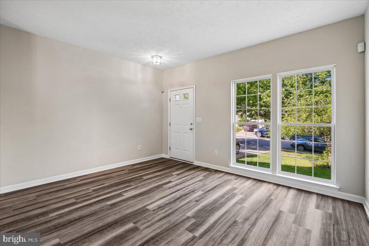 RUSSETT - Residential