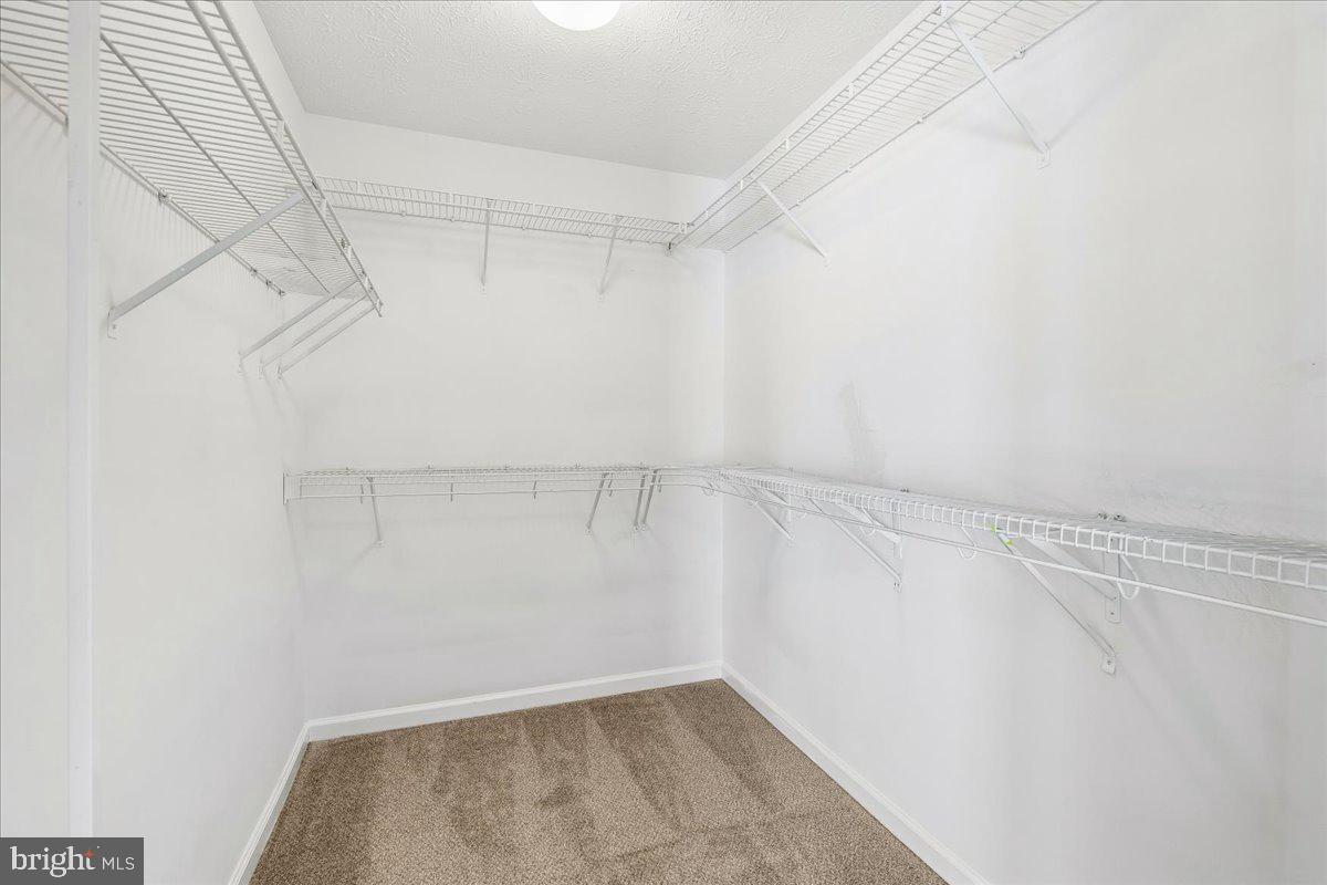 RUSSETT - Residential