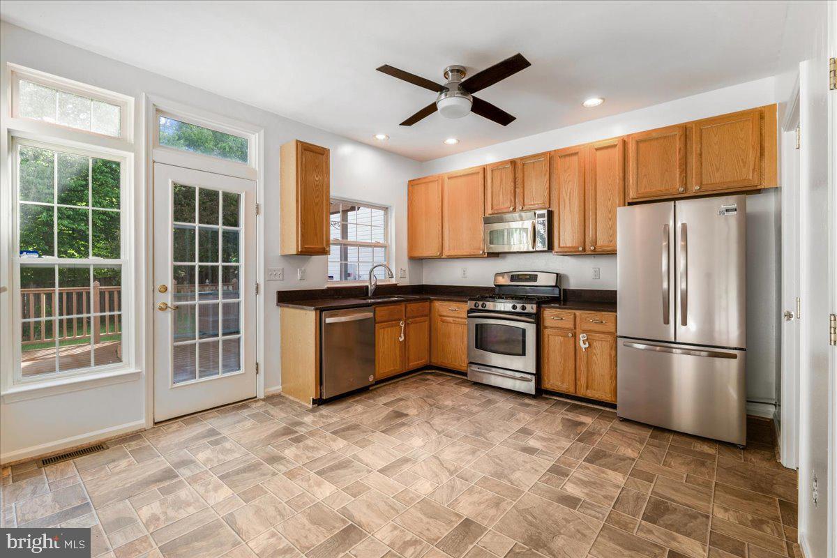 RUSSETT - Residential