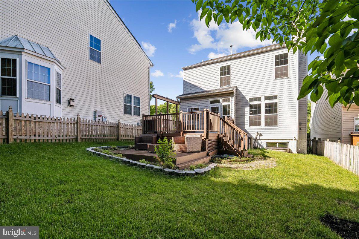 RUSSETT - Residential