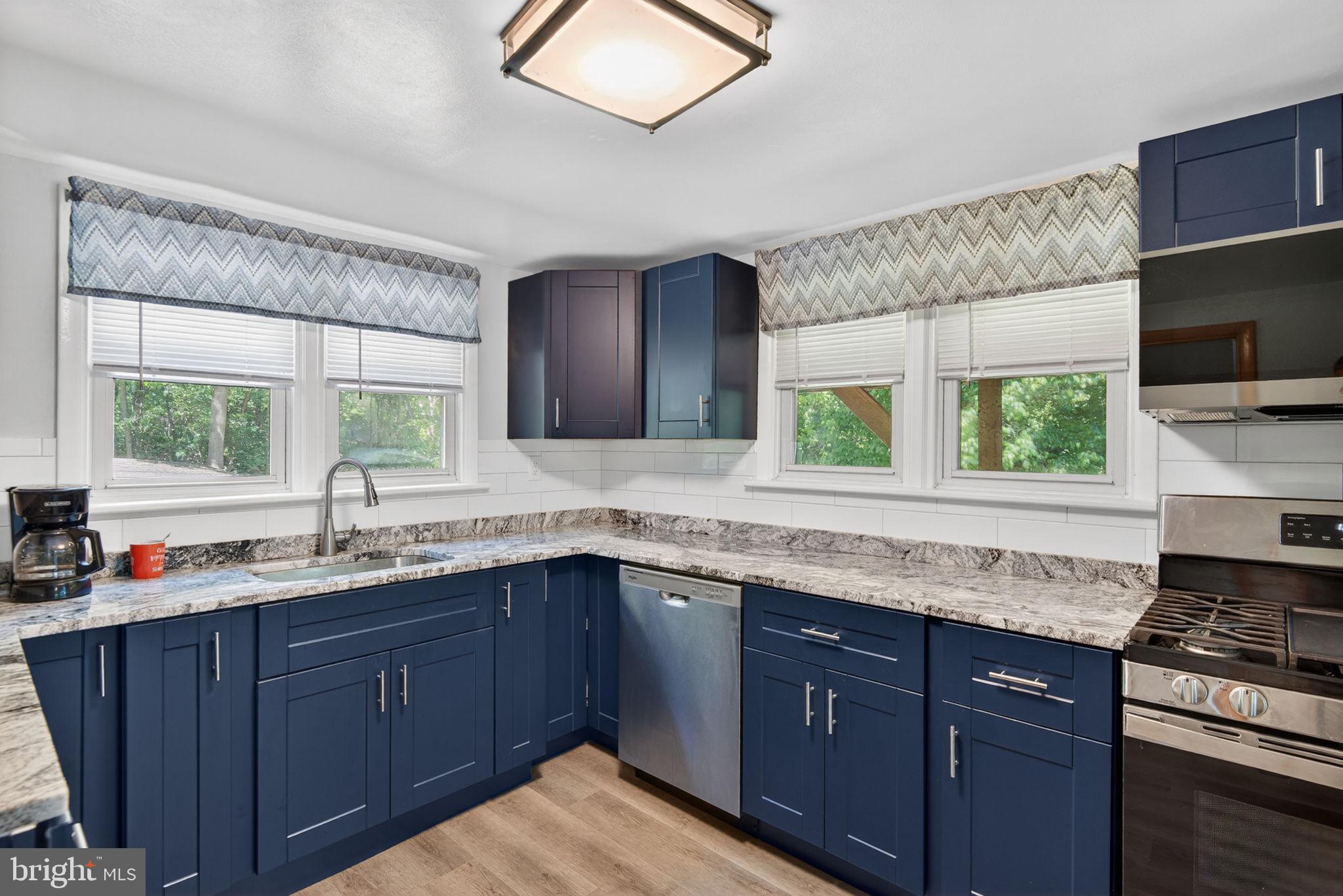 MURPHYS HOLLOW - Residential