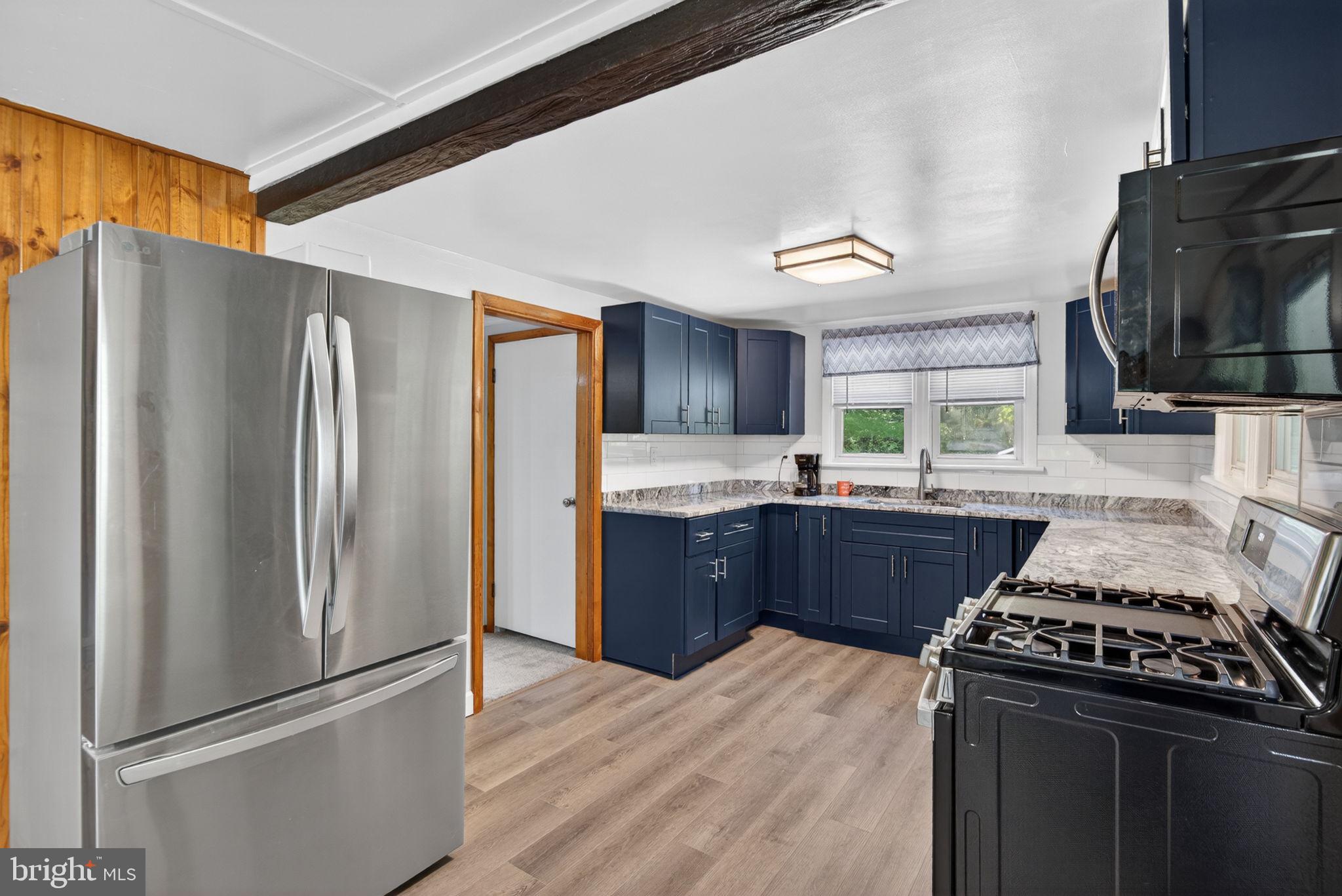 MURPHYS HOLLOW - Residential