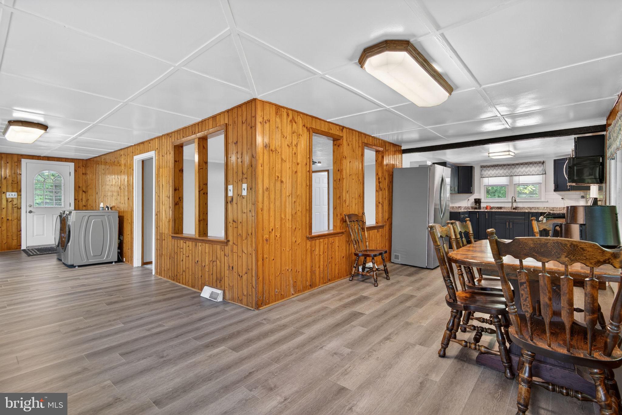 MURPHYS HOLLOW - Residential