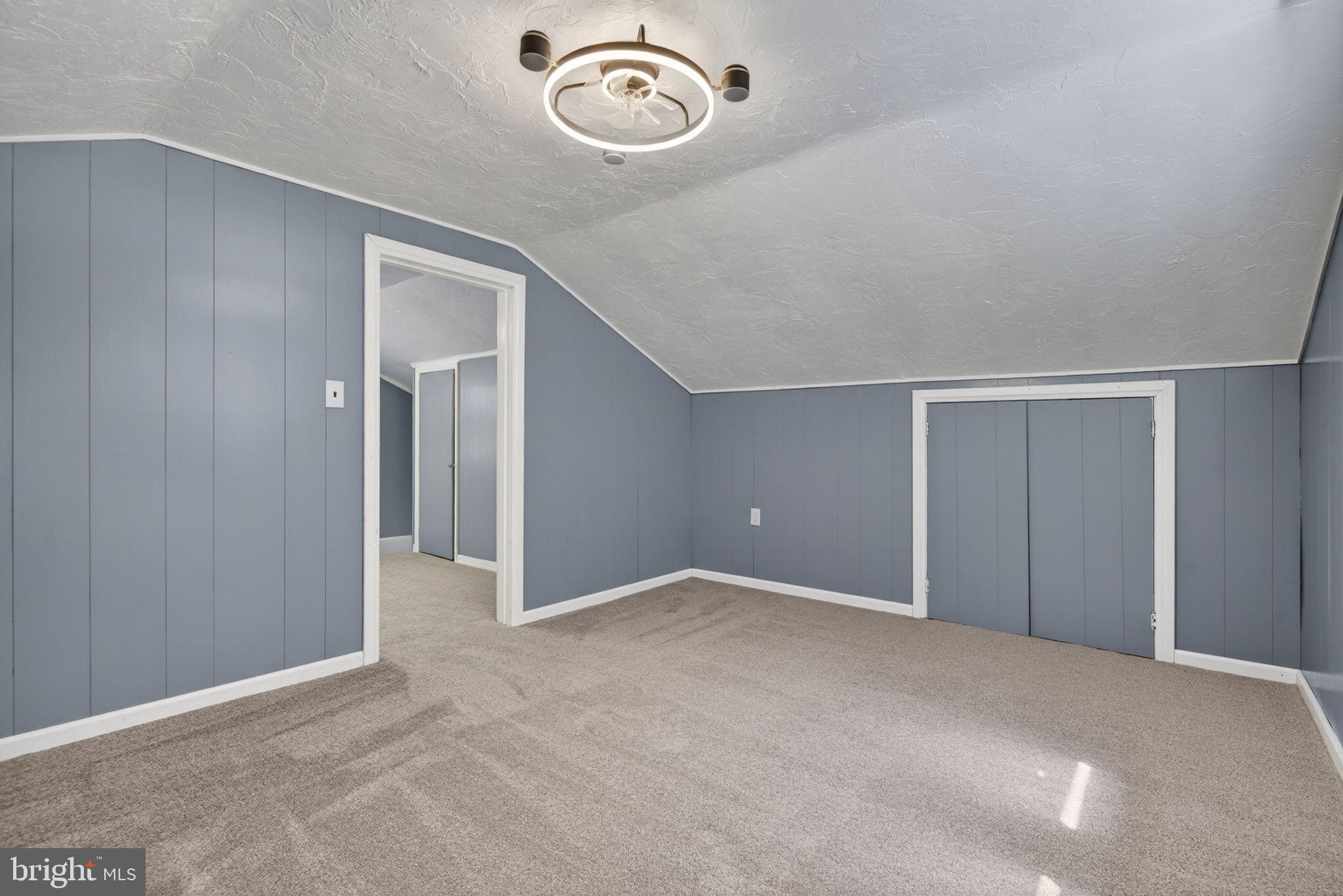 MURPHYS HOLLOW - Residential