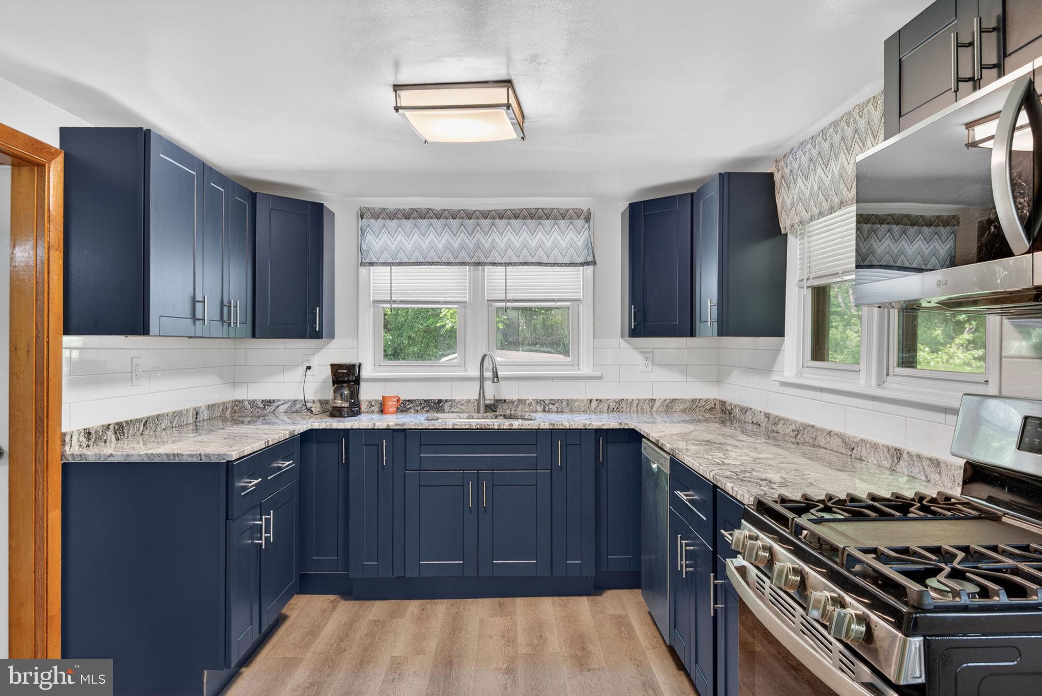 MURPHYS HOLLOW - Residential
