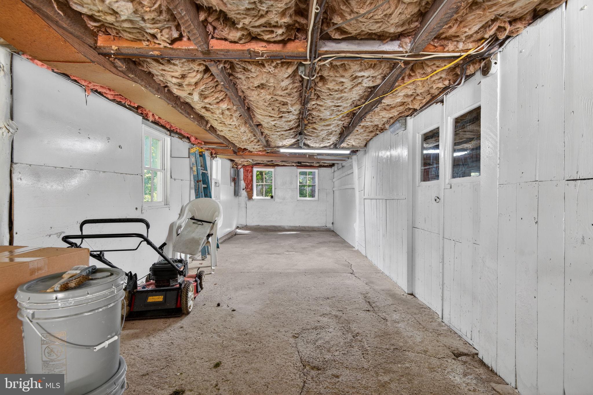 MURPHYS HOLLOW - Residential