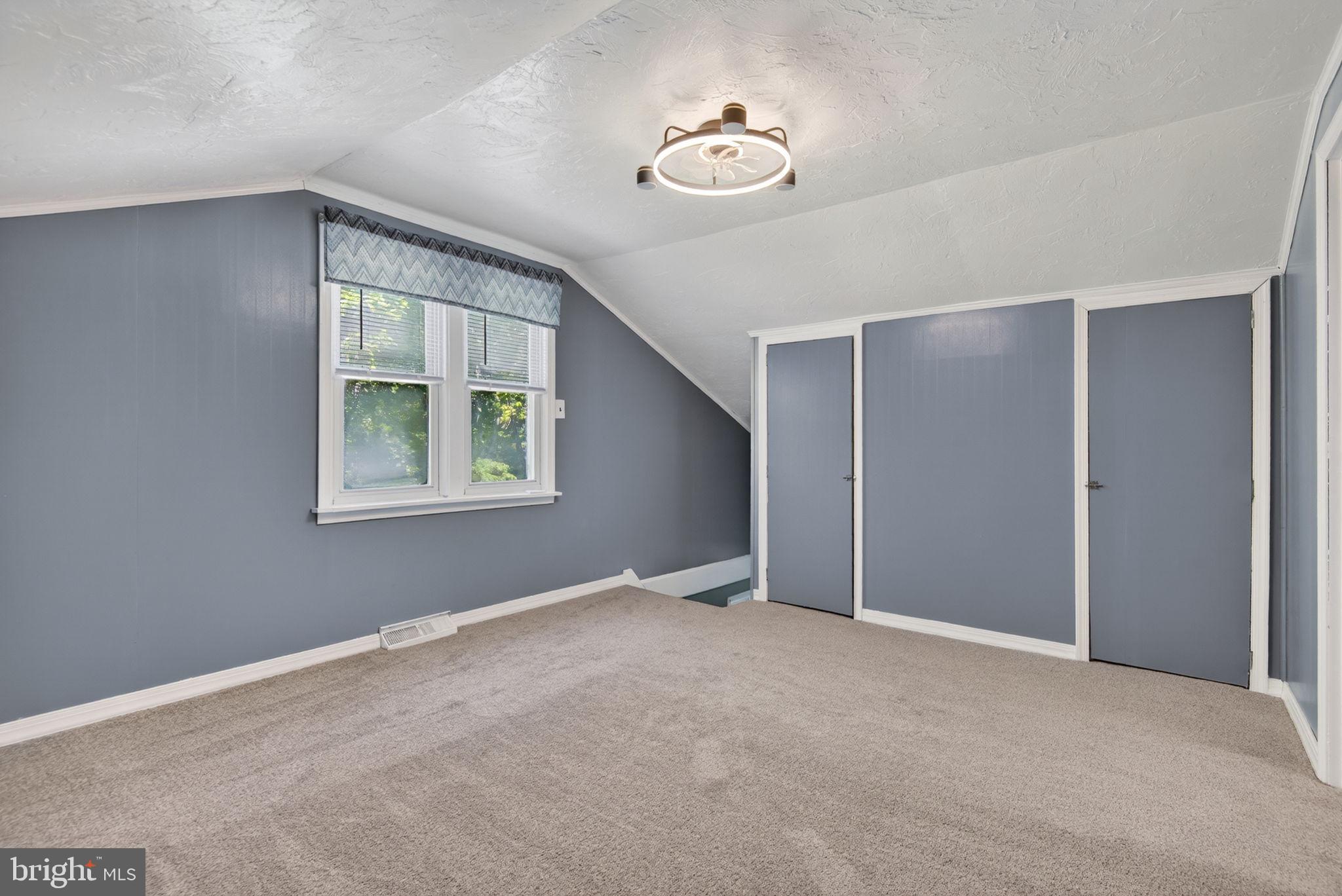 MURPHYS HOLLOW - Residential