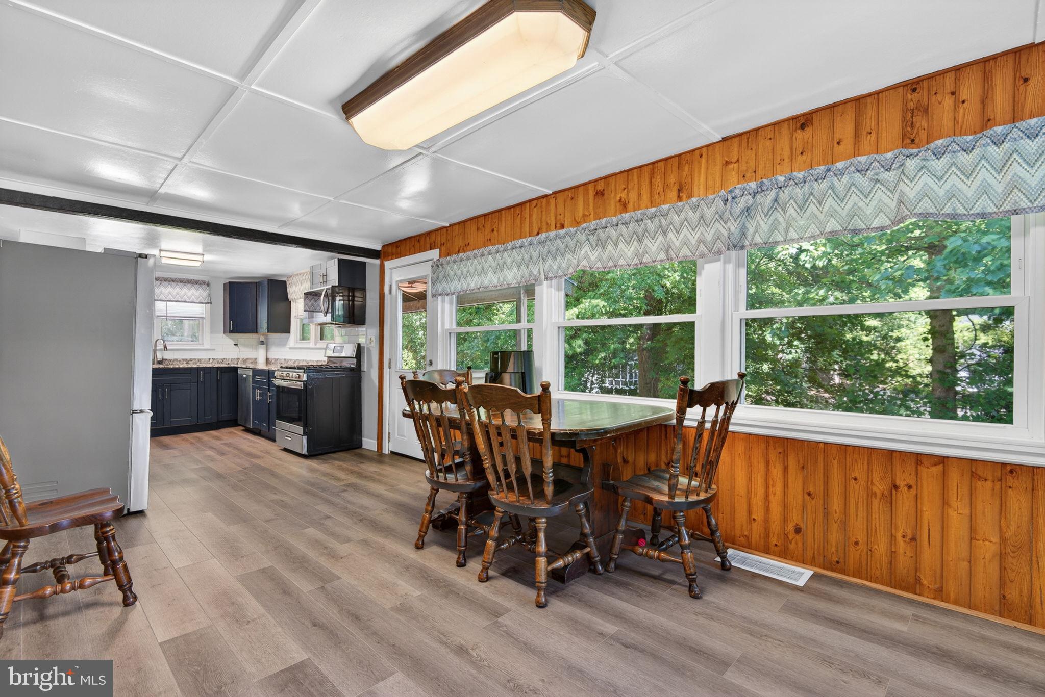MURPHYS HOLLOW - Residential