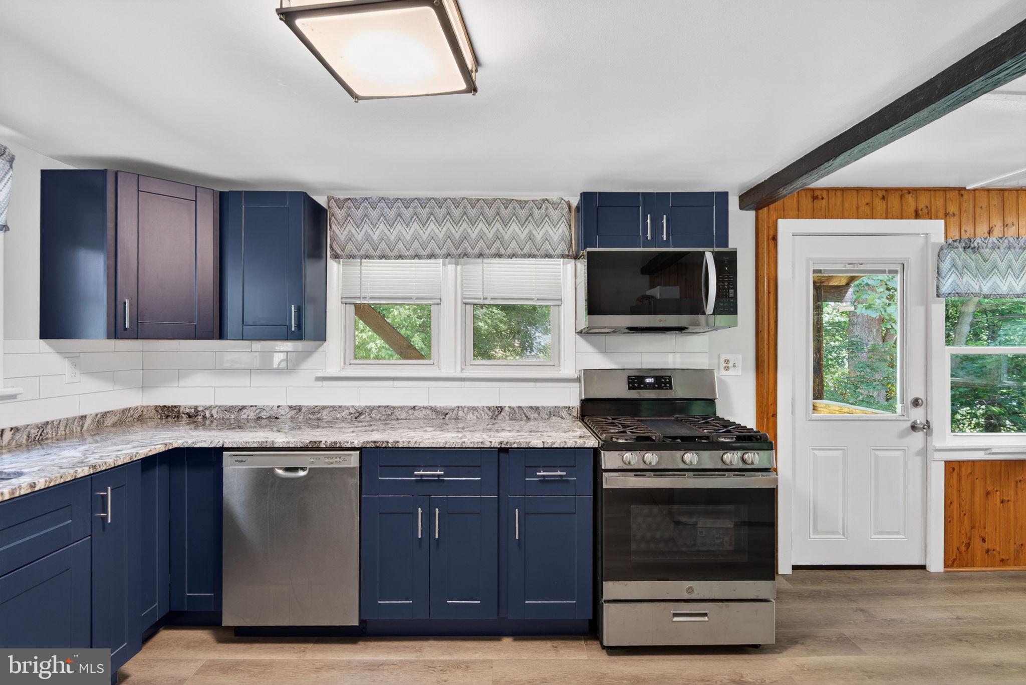 MURPHYS HOLLOW - Residential