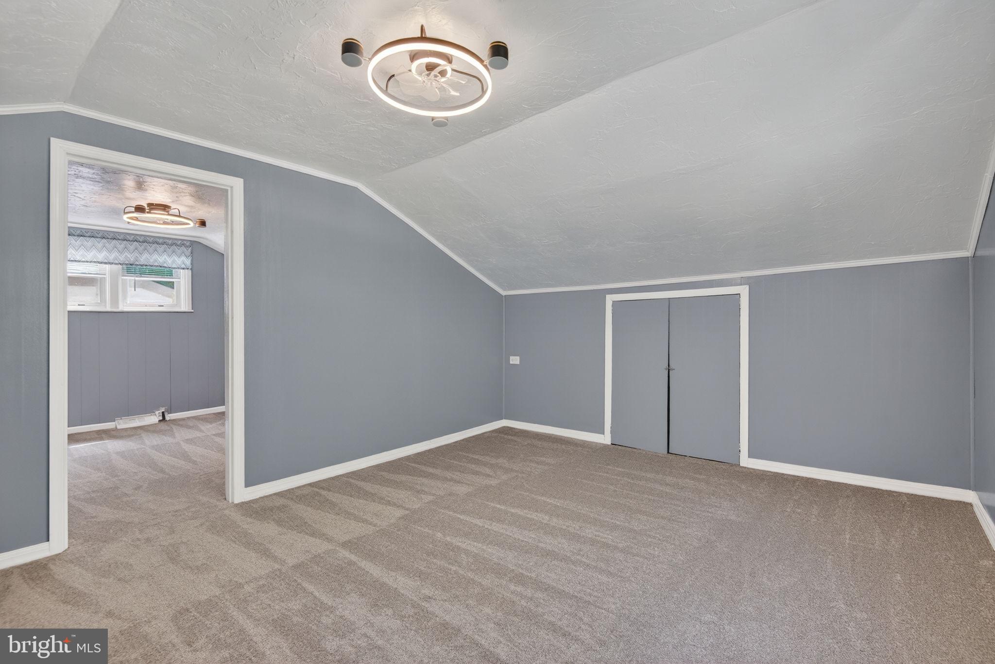 MURPHYS HOLLOW - Residential