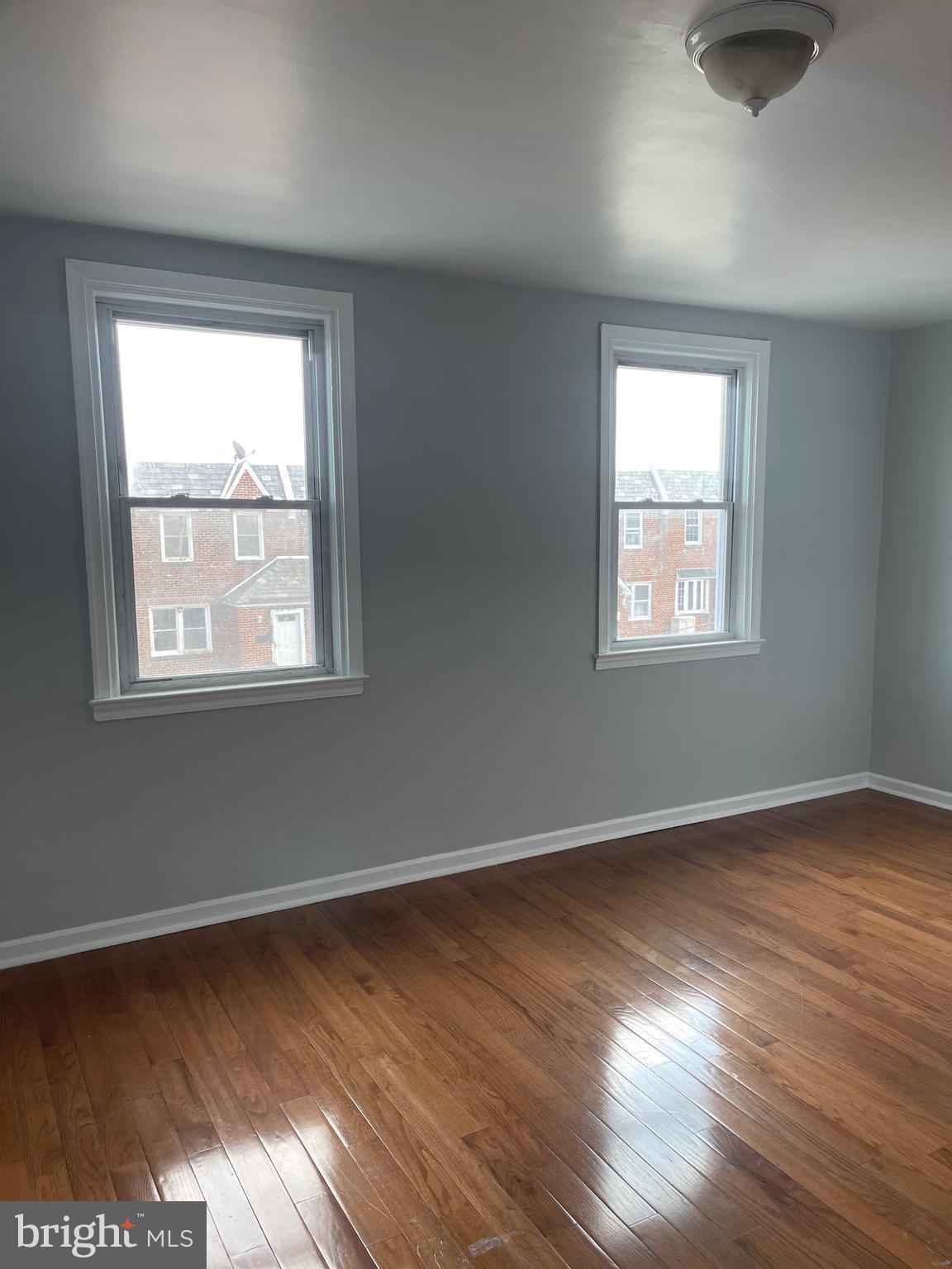 CASTOR GARDENS - Residential Lease