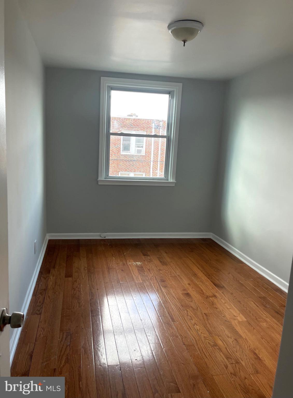 CASTOR GARDENS - Residential Lease