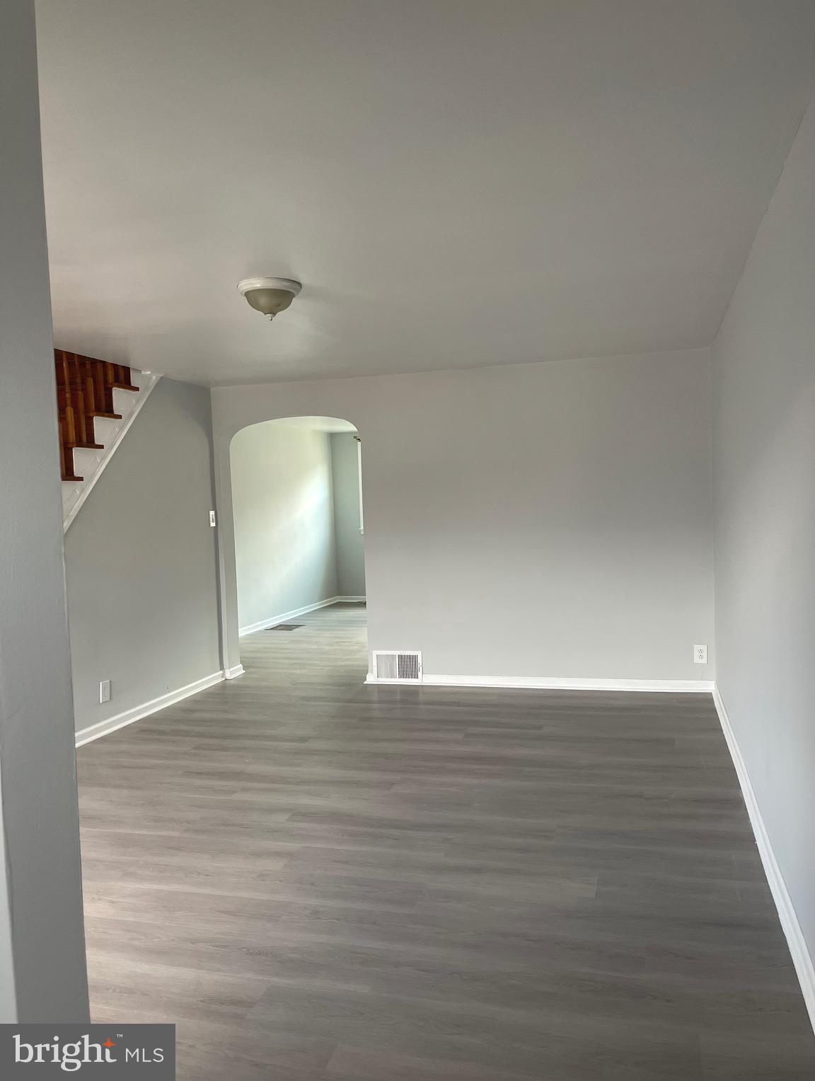 CASTOR GARDENS - Residential Lease