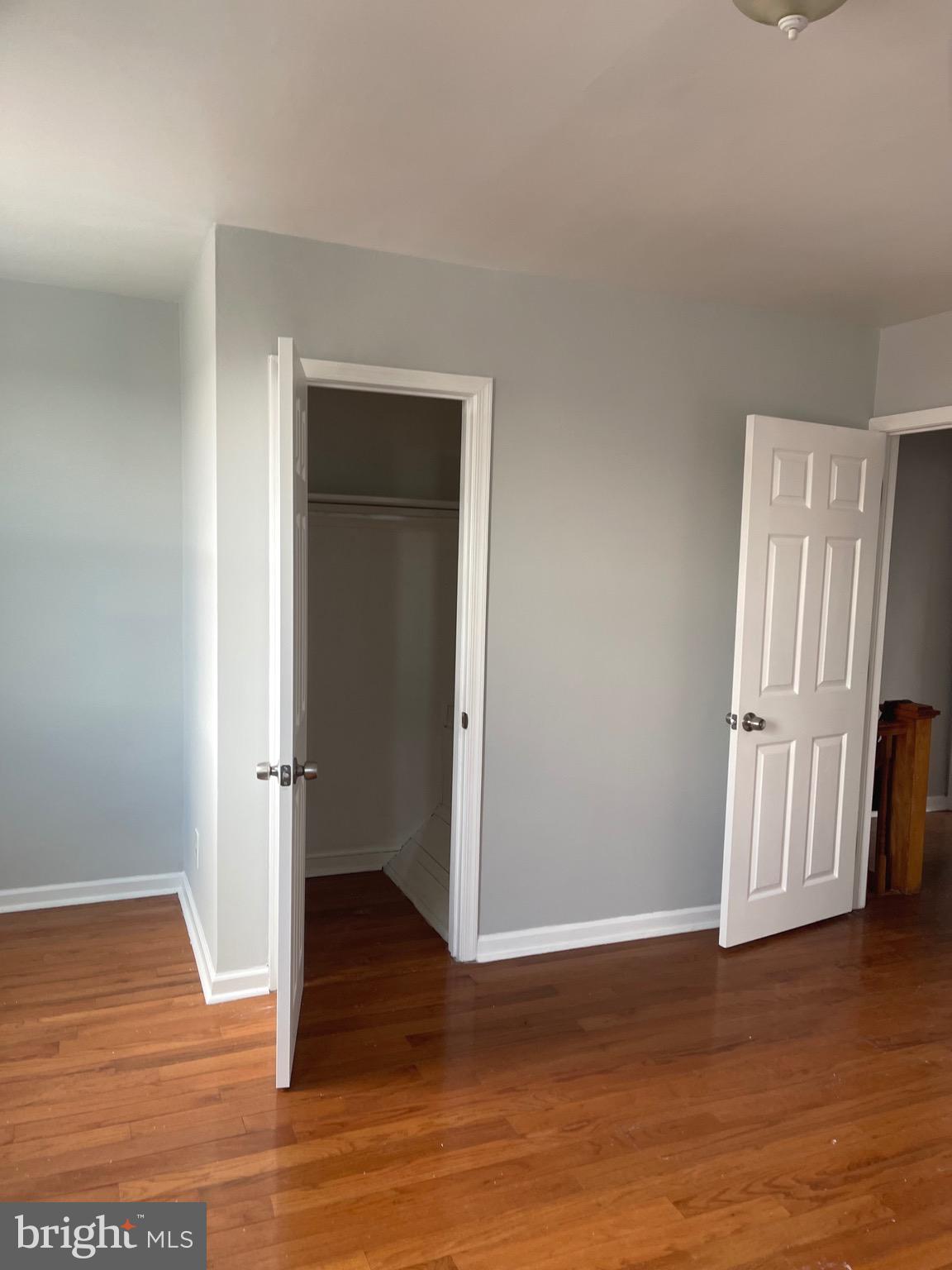 CASTOR GARDENS - Residential Lease