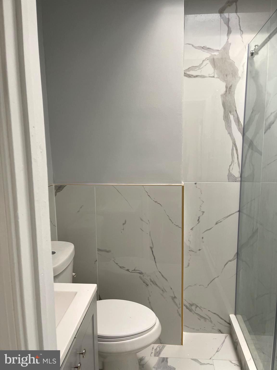 CASTOR GARDENS - Residential Lease