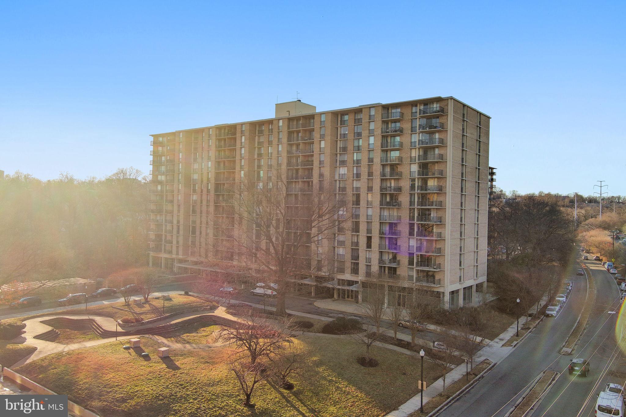 BRAND NEW $20,000 WINDOWS INSTALLED IN THE UNIT!!Well-maintained studio available in The Carlton loaded with amenities including 24 Hour Concierge, an Olympic-sized pool, a Fitness center, a Sauna/Steam Room, a Jog/Walk Path, and tennis Courts. W&O Trail, National Landing, Amazon headquarters, The Ballston Metro, Bus routes to the Pentagon, and Airports are all close by!! Major routes such as I-66, I-395, I-495, I-95, and Rt 50 are just a stone's throw away! ALL UTILITIES INCLUDED WITH THE CONDO FEE!!