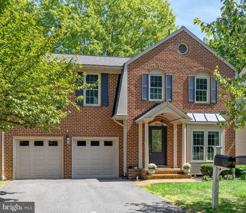 Photo of 9815 CAMPBELL DR, KENSINGTON, MD 20895 (MLS # MDMC2105444)