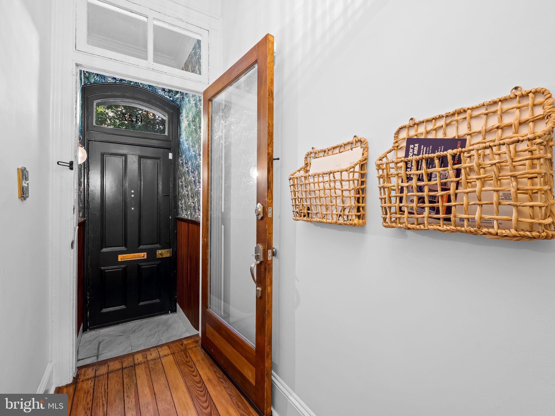 1427 BOLTON STREET 2