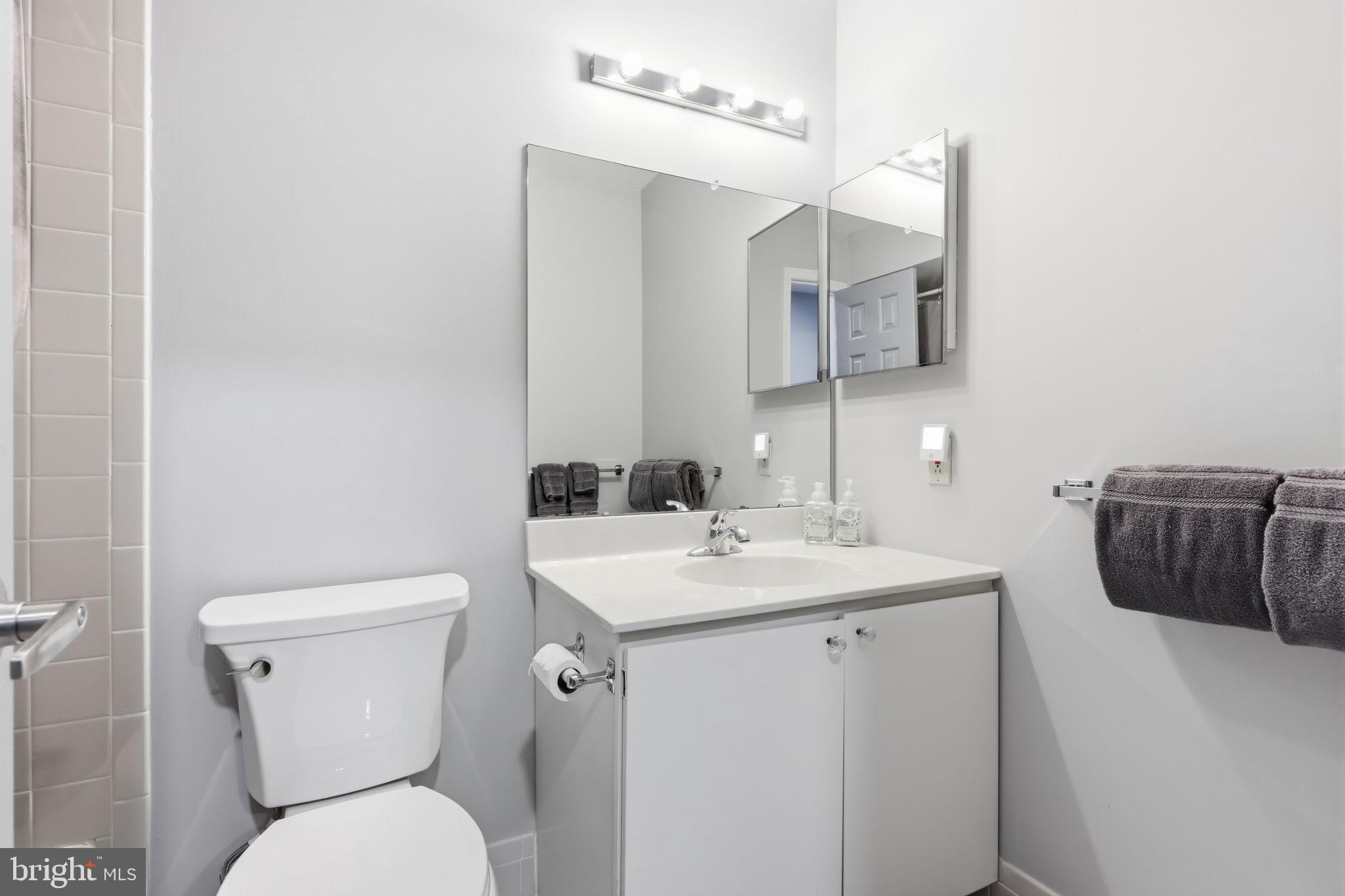 ROSE HOLLOW - Residential