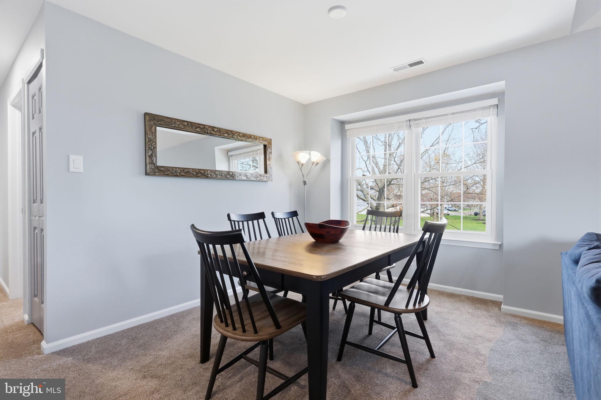 ROSE HOLLOW - Residential