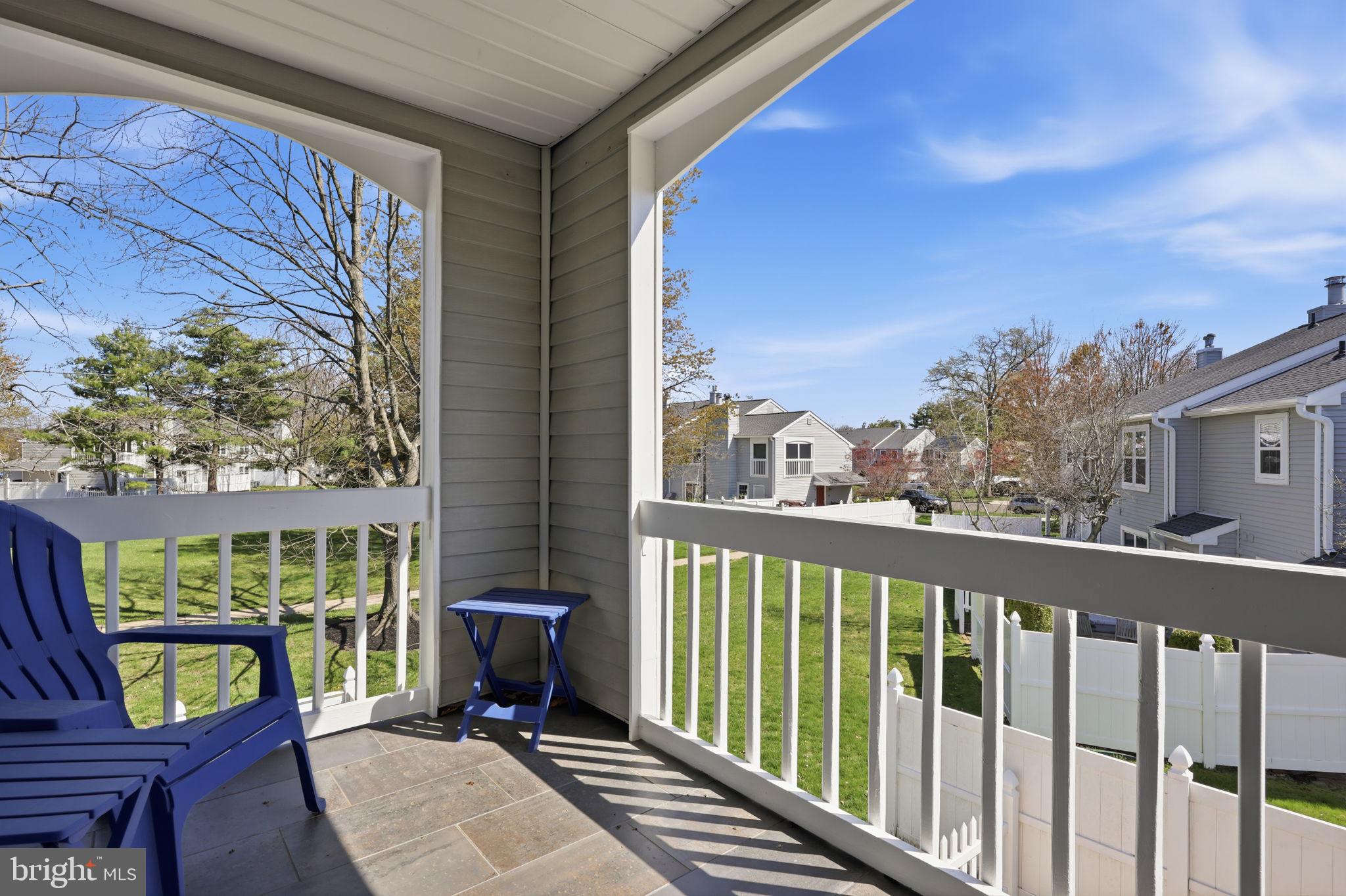 ROSE HOLLOW - Residential