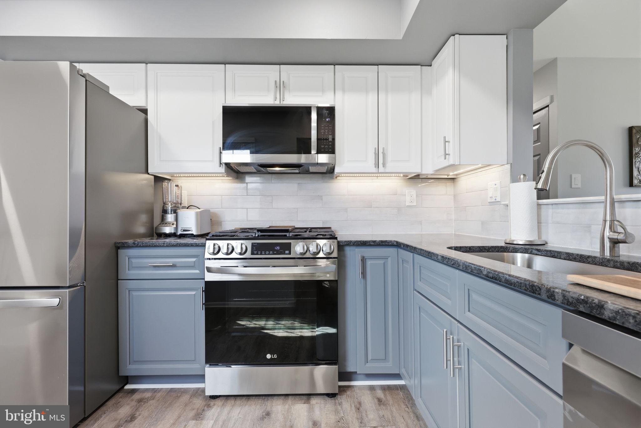 ROSE HOLLOW - Residential