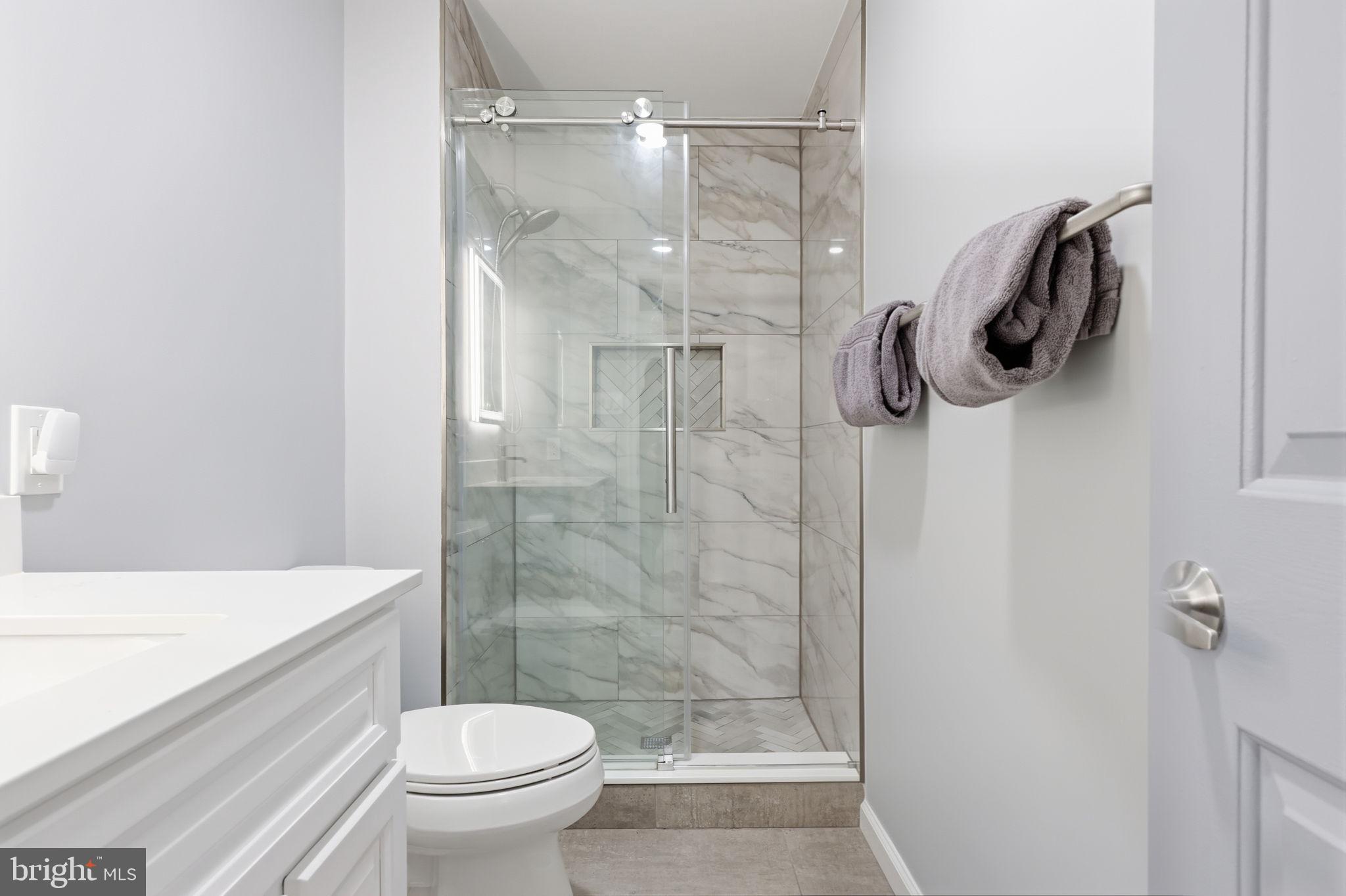 ROSE HOLLOW - Residential