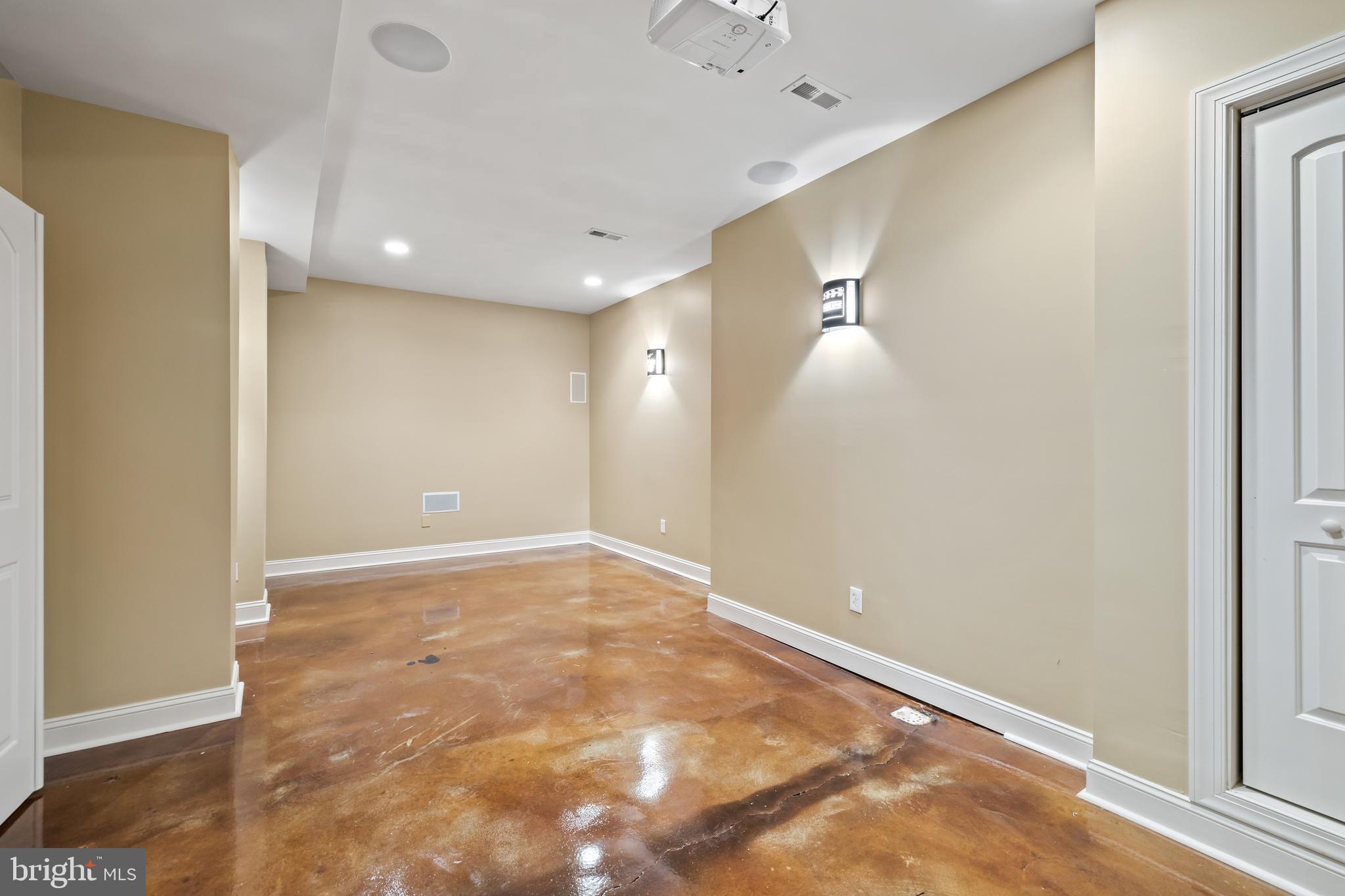 FALLSBOURNE - Residential