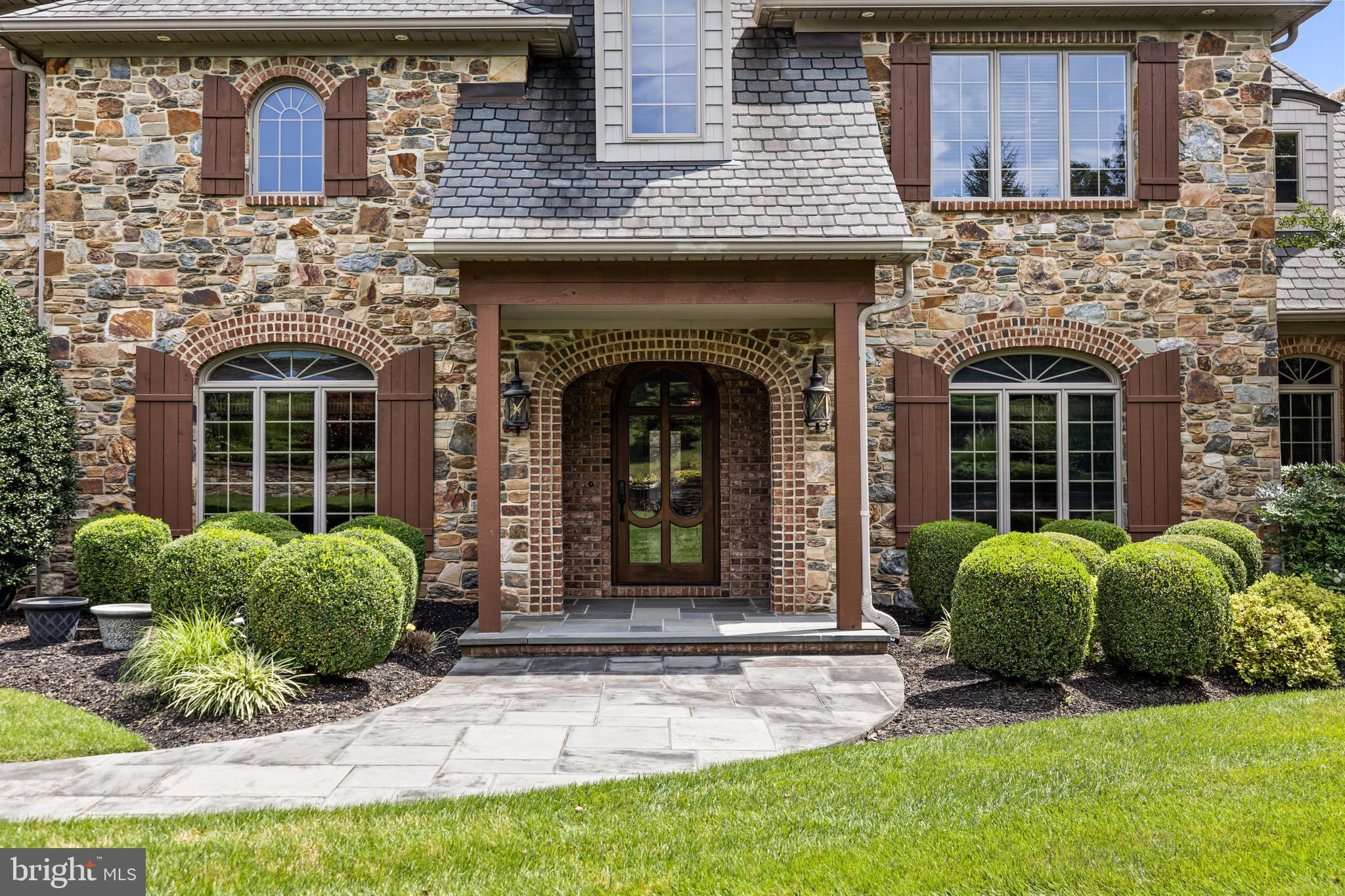 FALLSBOURNE - Residential