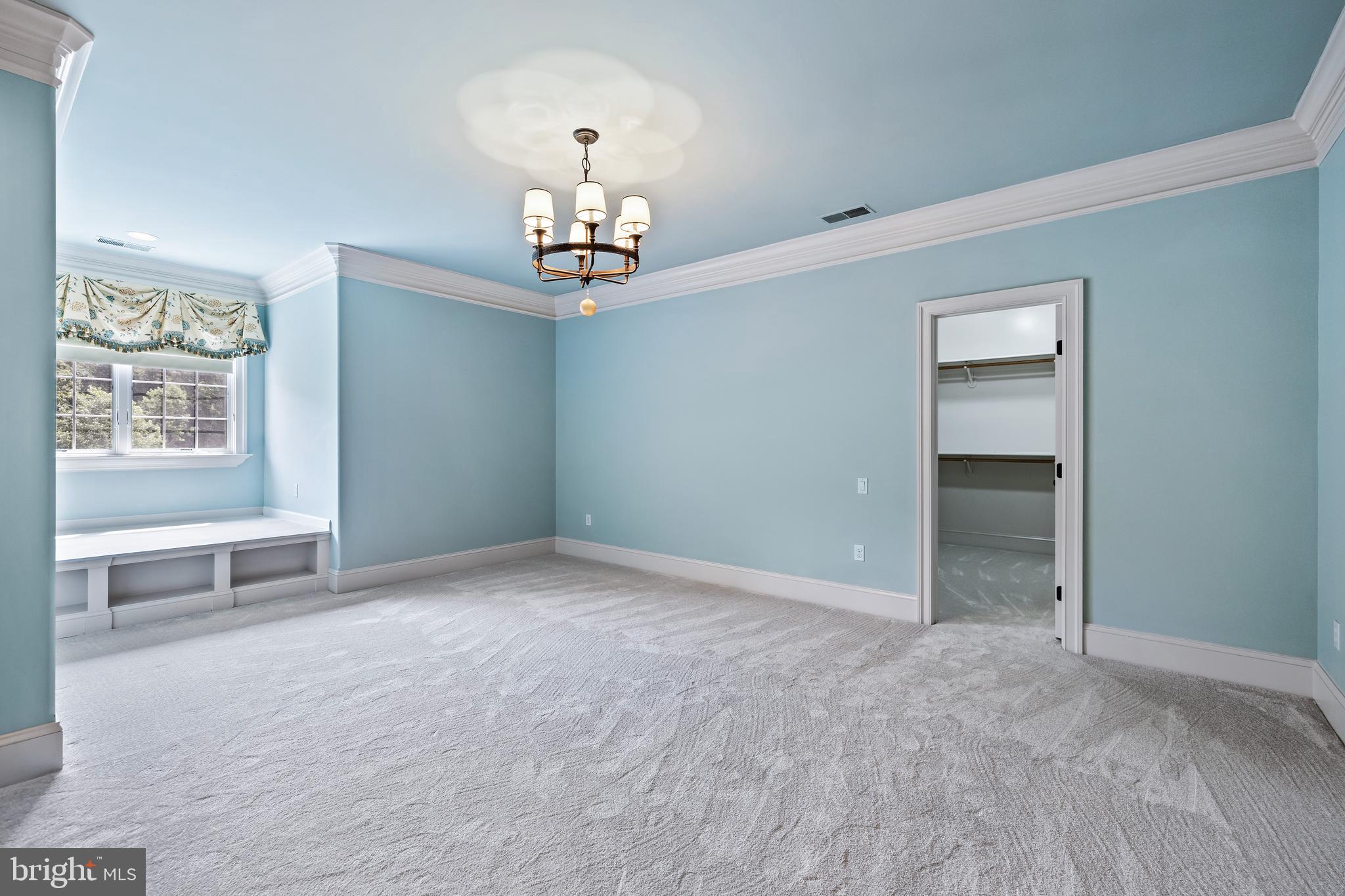 FALLSBOURNE - Residential