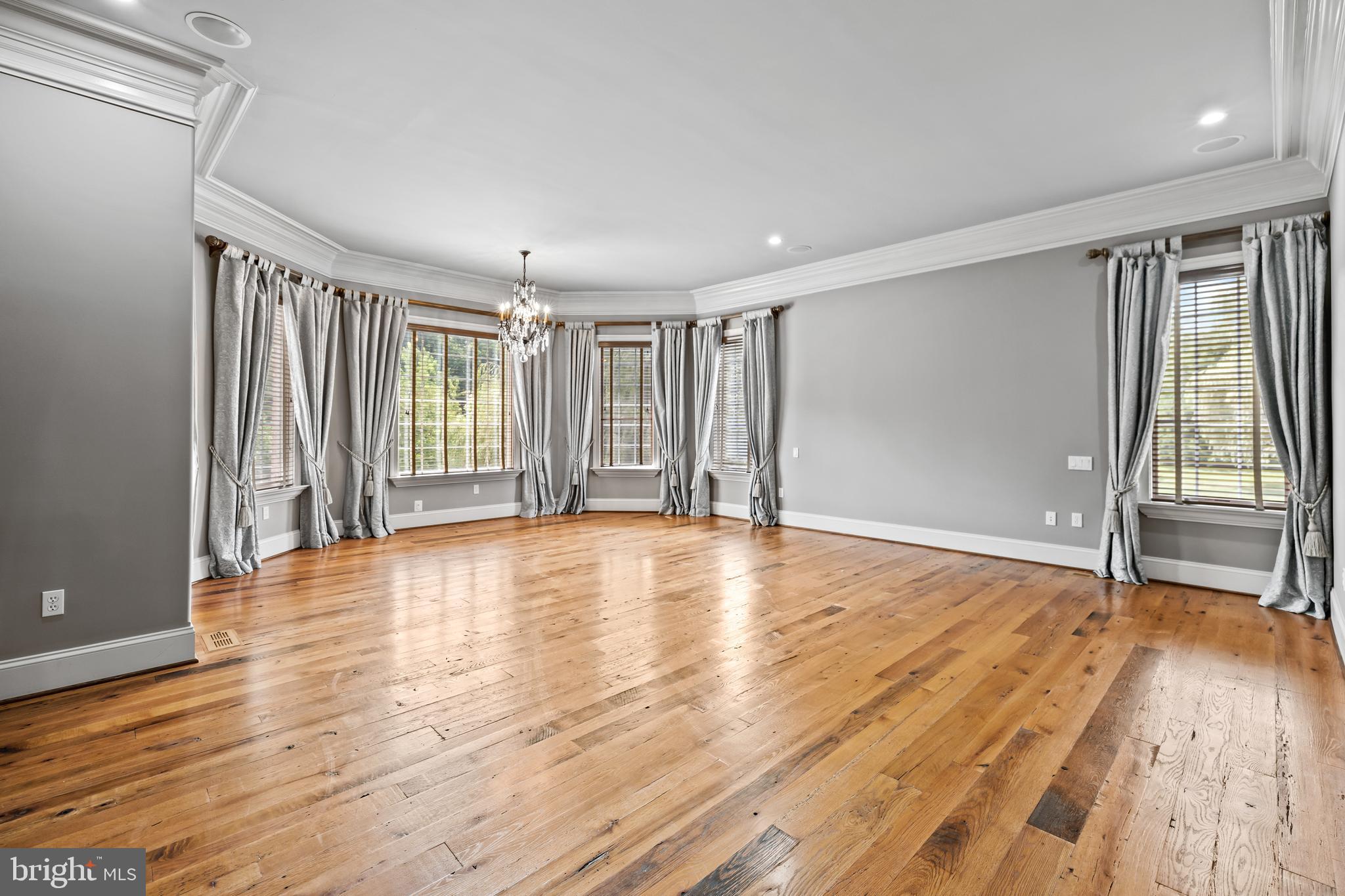 FALLSBOURNE - Residential