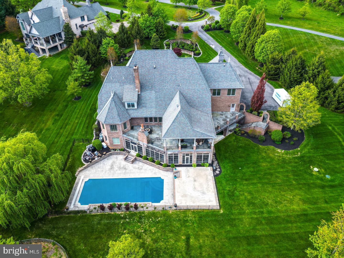 FALLSBOURNE - Residential