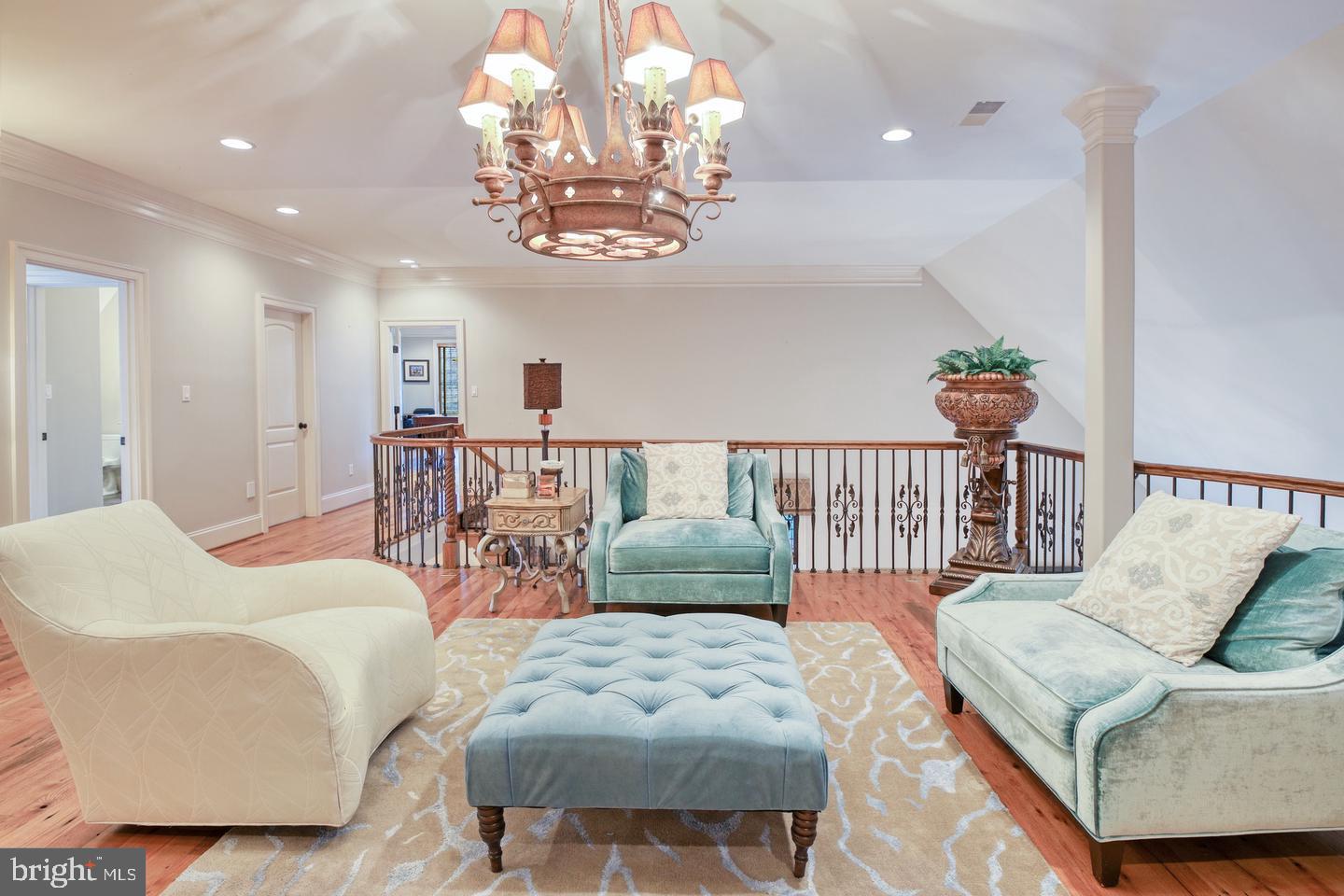 FALLSBOURNE - Residential