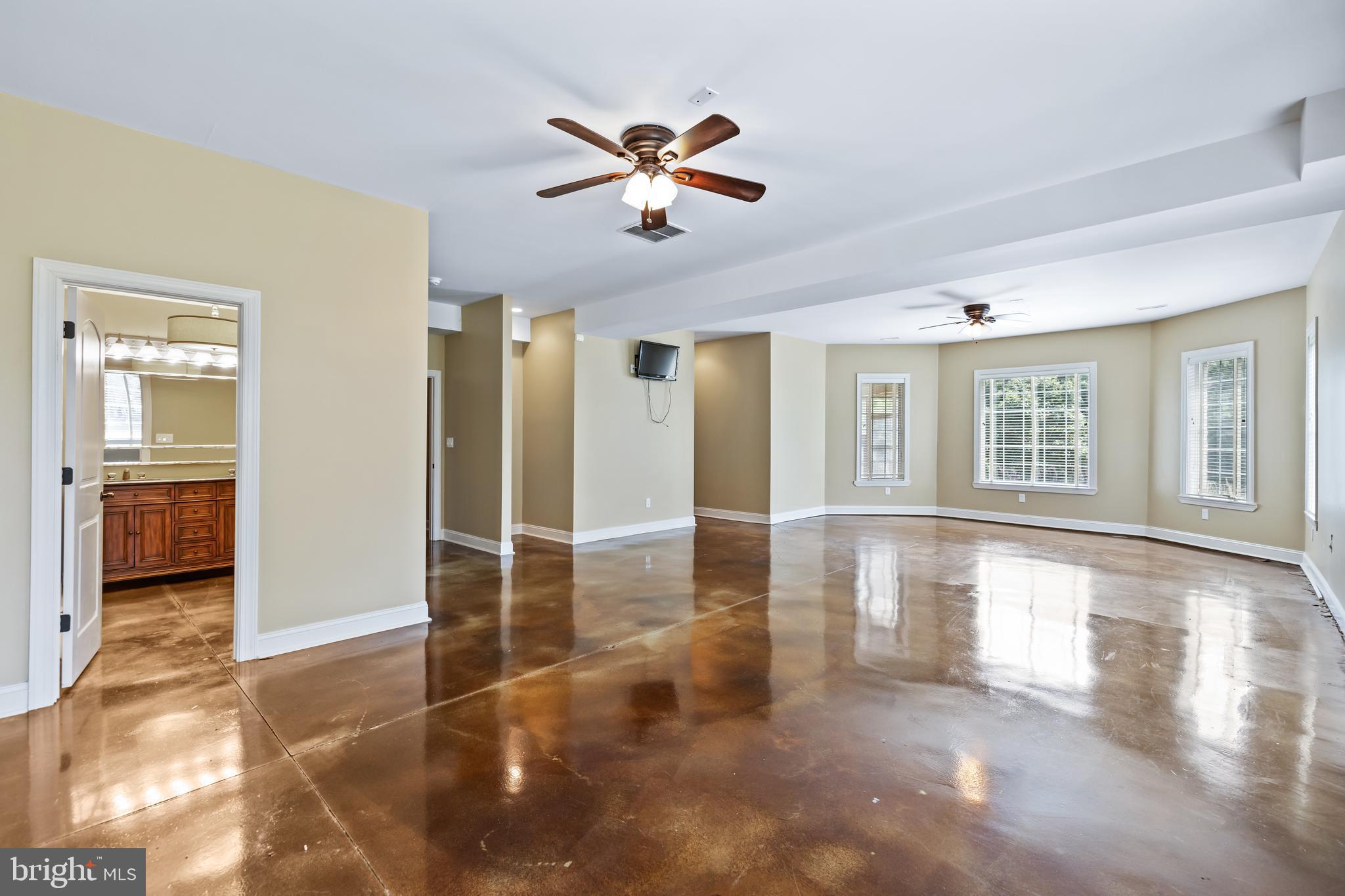 FALLSBOURNE - Residential