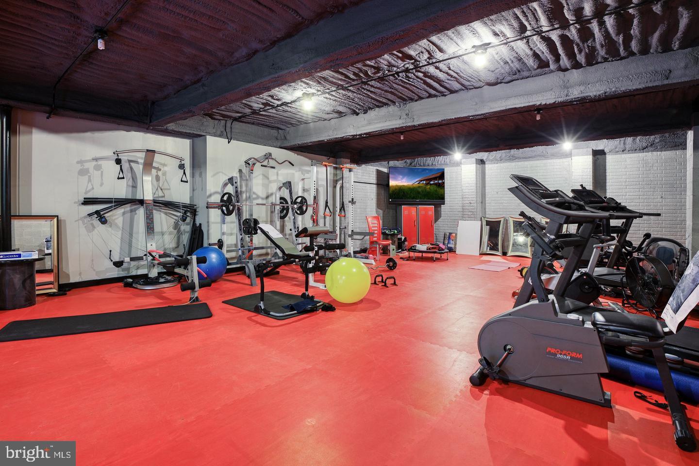 FALLSBOURNE - Residential