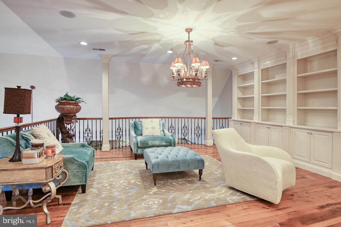 FALLSBOURNE - Residential