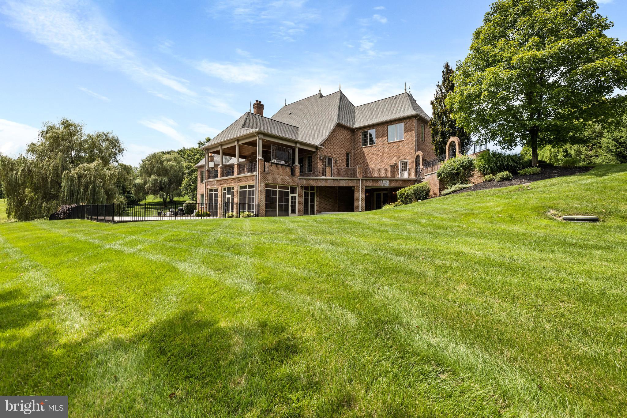 FALLSBOURNE - Residential