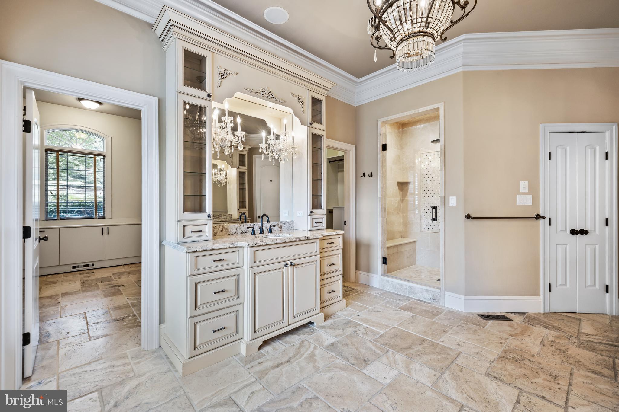 FALLSBOURNE - Residential