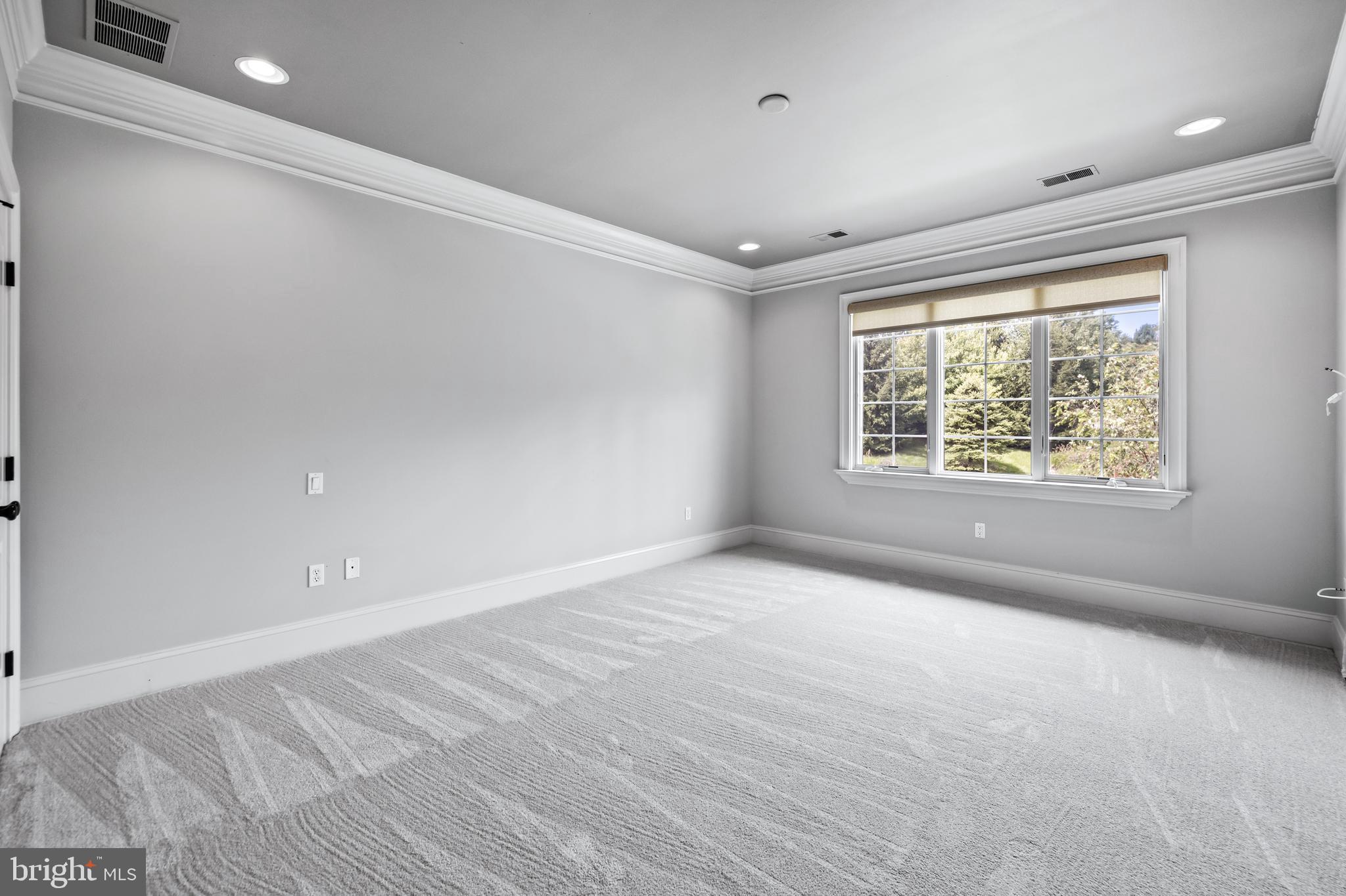 FALLSBOURNE - Residential