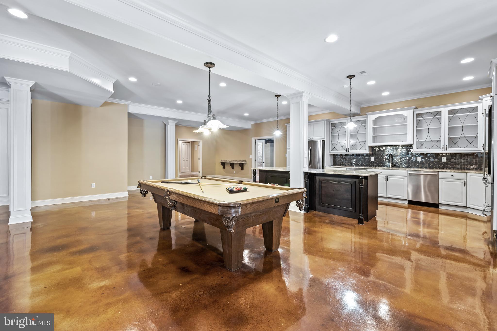 FALLSBOURNE - Residential