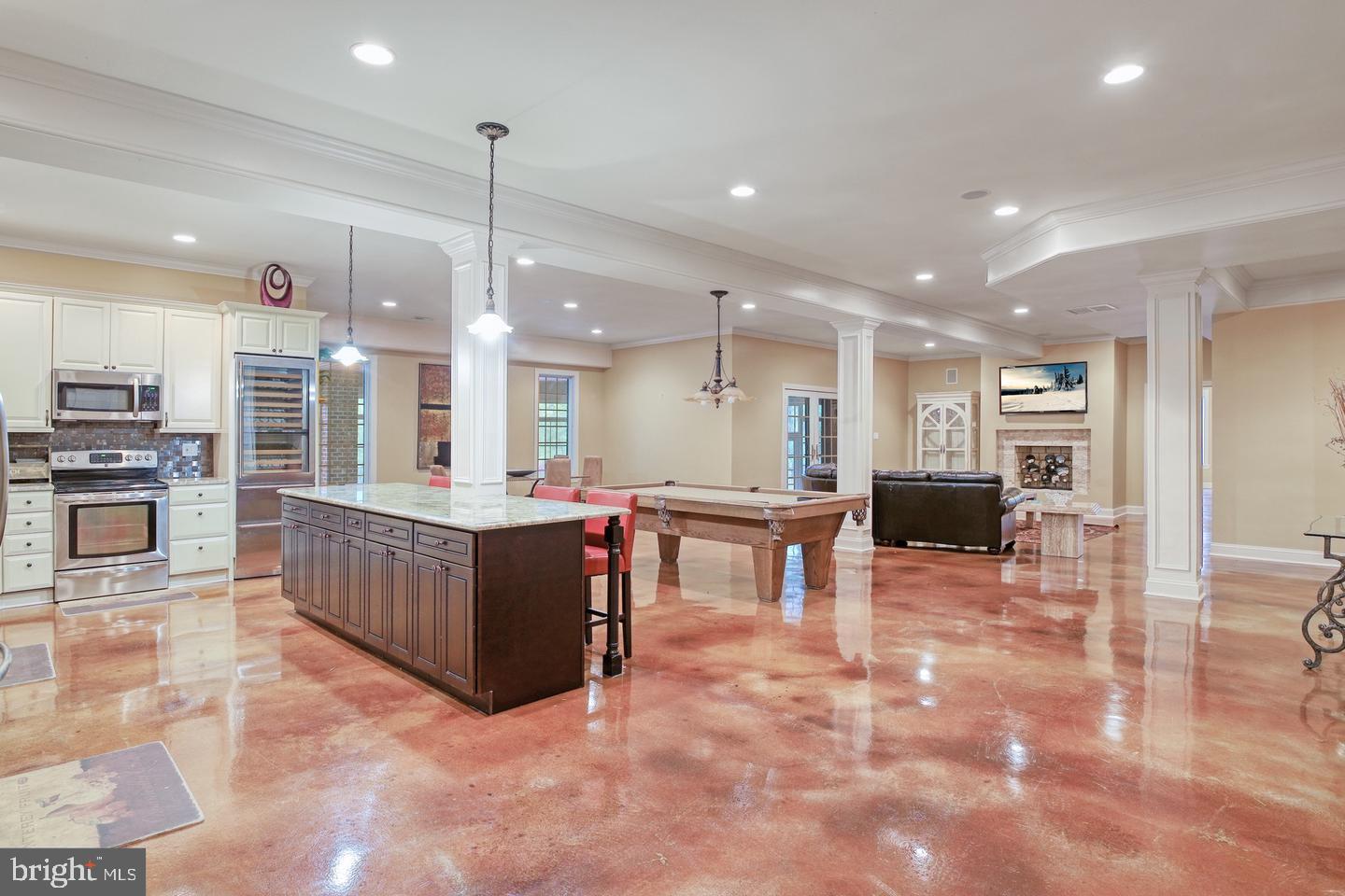 FALLSBOURNE - Residential