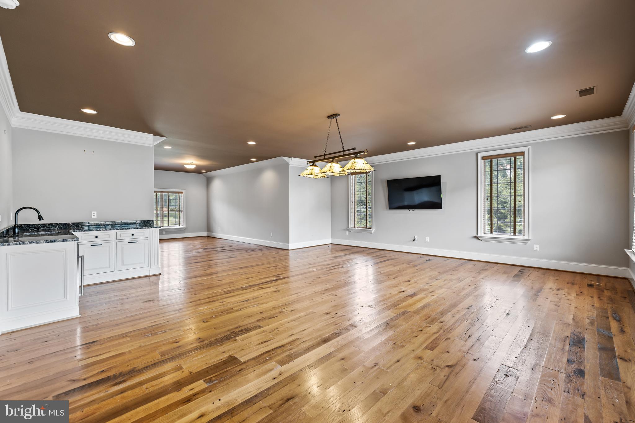 FALLSBOURNE - Residential