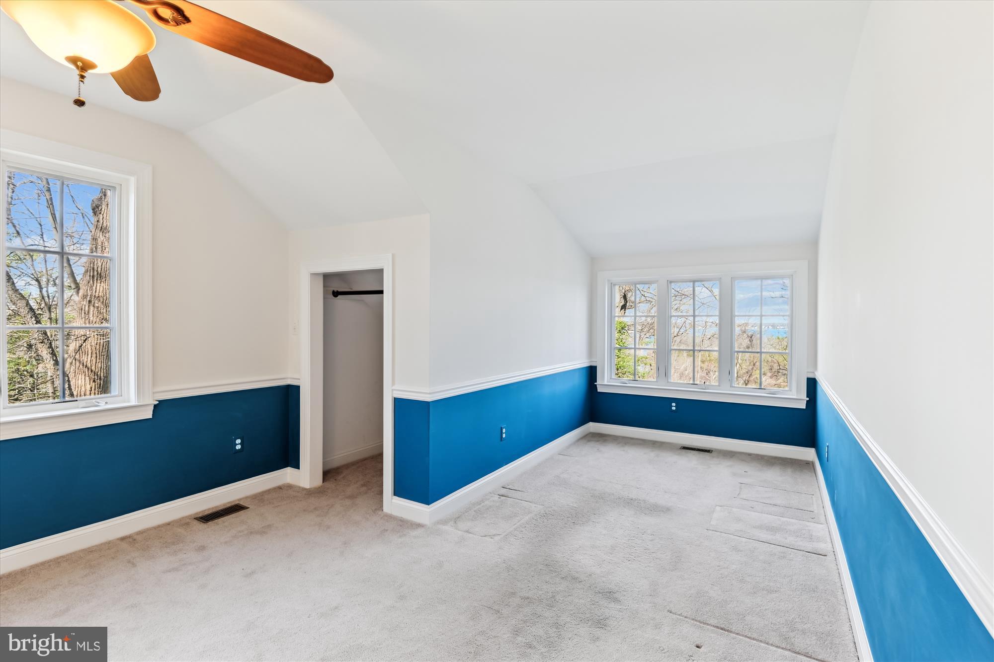 SHERWOOD FOREST - Residential