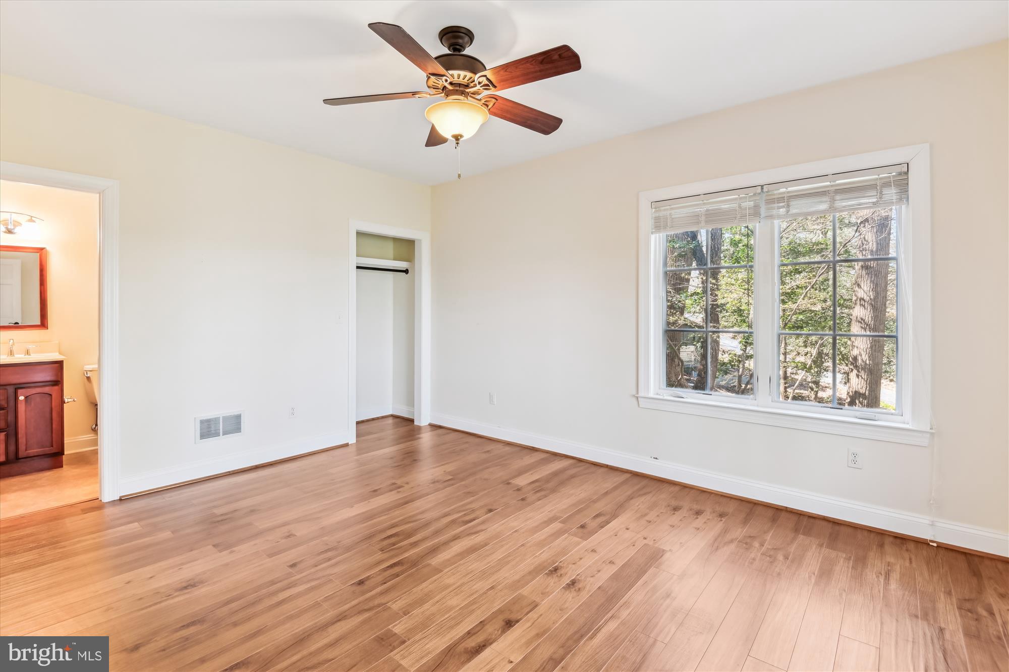 SHERWOOD FOREST - Residential