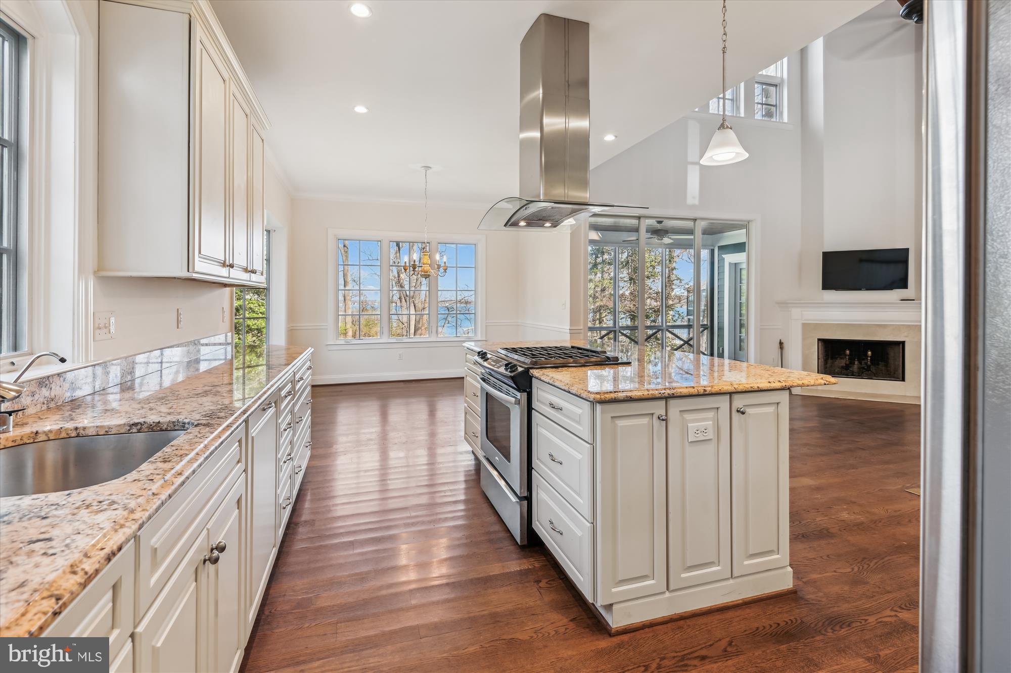 SHERWOOD FOREST - Residential